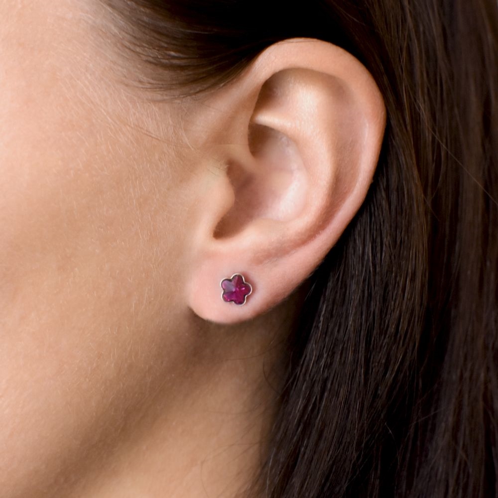 Strieborné náušnice kôstka s krištáľmi Swarovski ružová kytička 31080.3 fuchsia
