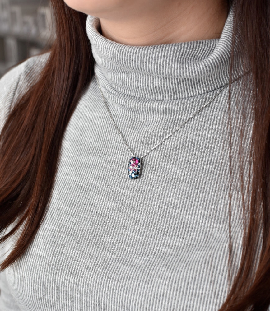 Strieborný prívesok s krištáľmi Swarovski mix farieb obdĺžnik 34194.4 galaxy