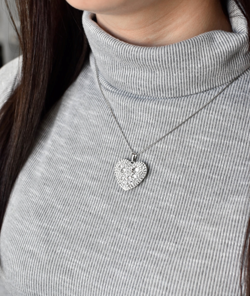 Strieborný prívesok s krištáľmi Swarovski biele srdce 34243.1