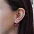 Strieborné náušnice visiace s krištálmi Swarovski červené okrúhle 31176.3 cherry